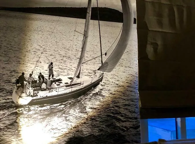 Kro Nautilus Boutique Townhouse *