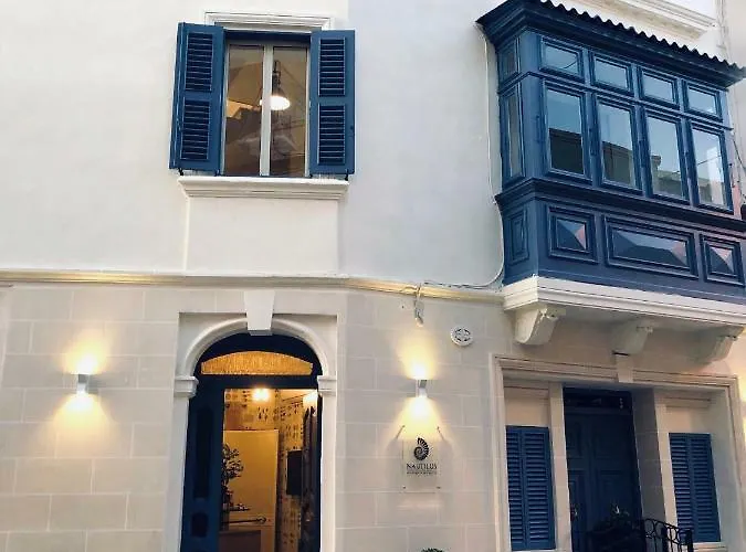 Nautilus Boutique Townhouse *