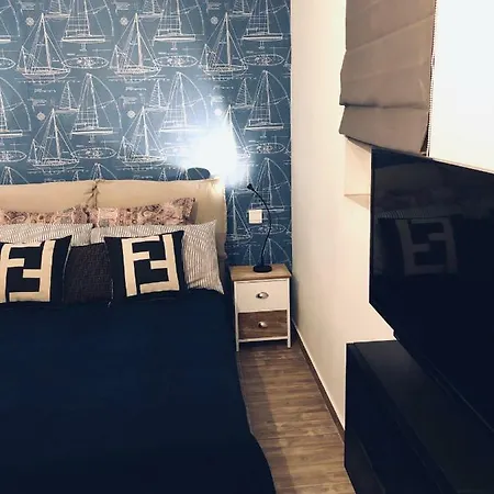 宾馆 Nautilus Boutique Townhouse 斯利马