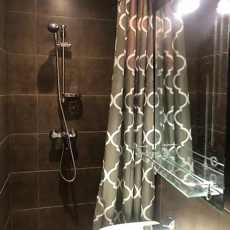 Nautilus Boutique Townhouse 宾馆 斯利马